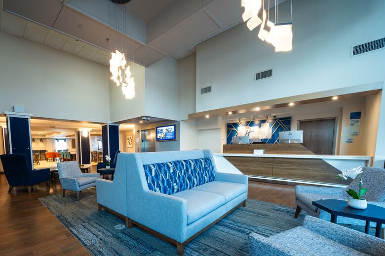 Holiday Inn Express Hotel & Suites Oldsmar