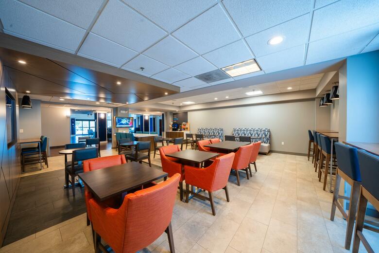 Holiday Inn Express Hotel & Suites Oldsmar