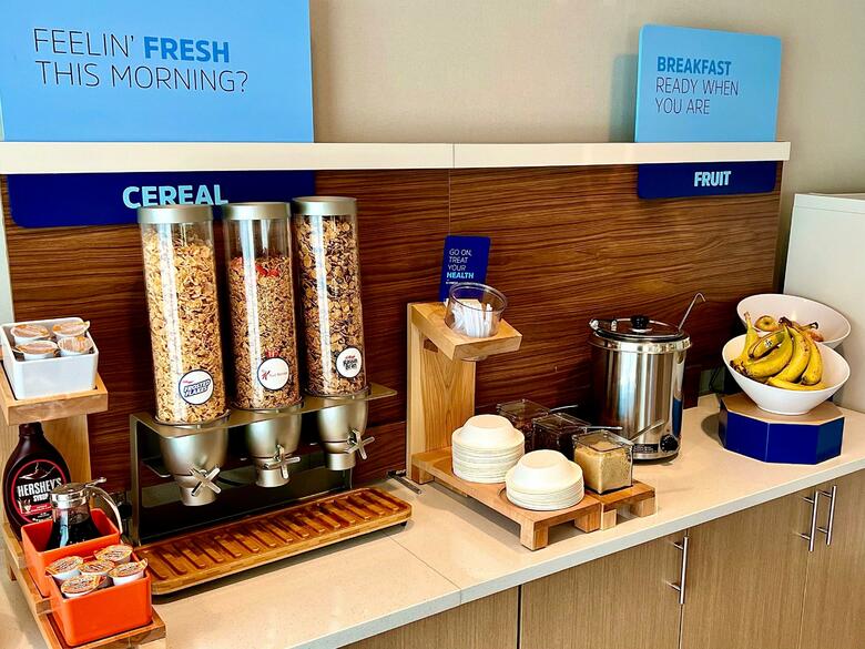 Holiday Inn Express Hotel & Suites Oldsmar
