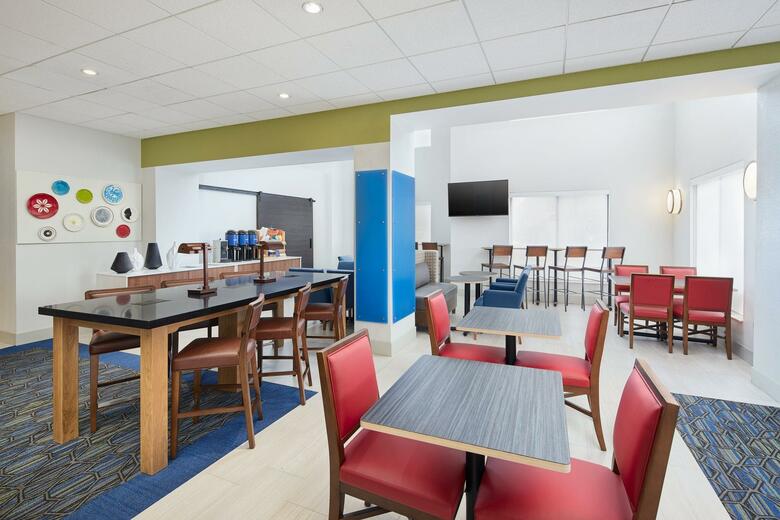 Holiday Inn Express Hotel & Suites Port Richey