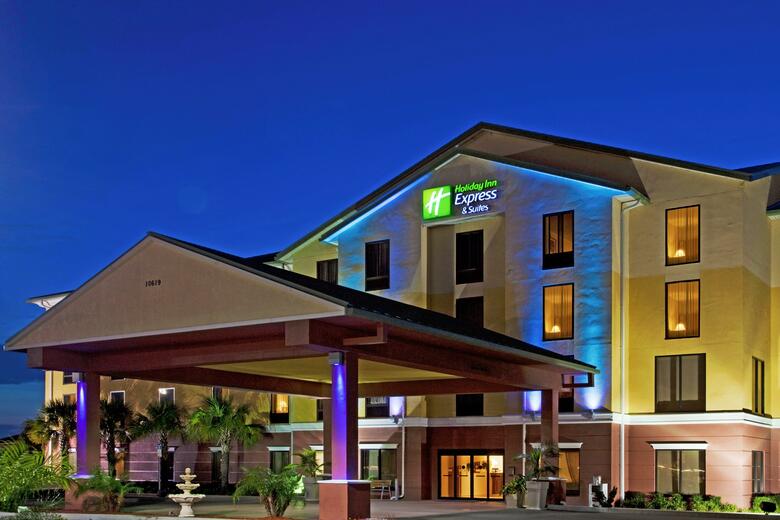 Holiday Inn Express Hotel & Suites Port Richey