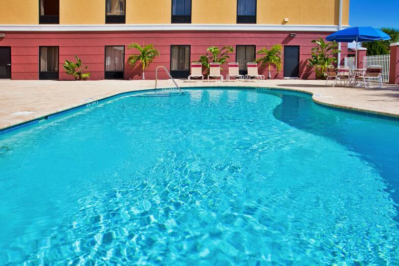 Holiday Inn Express Hotel & Suites Port Richey