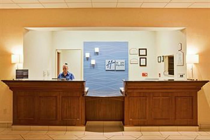 Holiday Inn Express Hotel & Suites Port Richey