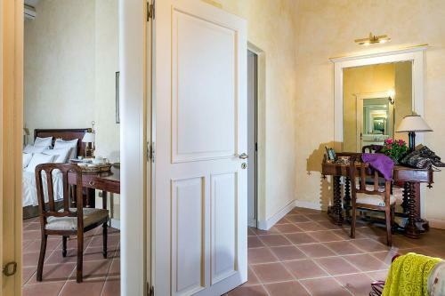 Ciane Villa Sleeps 8 Pool Air Con Wifi