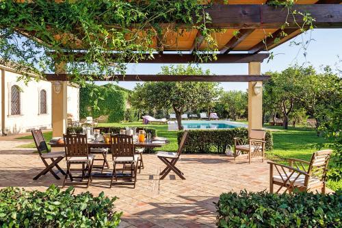 Ciane Villa Sleeps 8 Pool Air Con Wifi