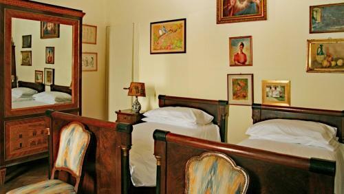 Cremella Villa Sleeps 26 With Pool