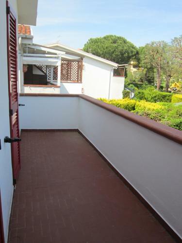 Apartamento M271 - Marcelli, Comodo Bilocale Con Balcone