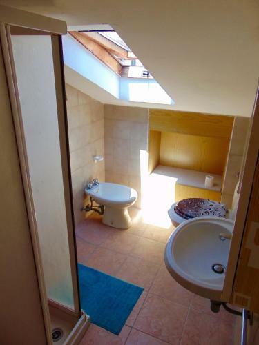 Apartamento M249 - Marcelli, Comoda Mansarda Fronte Mare