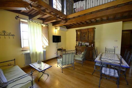 Osteria Di Ramazzano Villa Sleeps 6 Pool Air Con