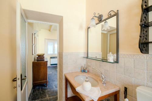Charming House Bice - By Myhomeincomo