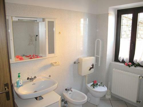 Piazzo Villa Sleeps 8 Pool Wifi