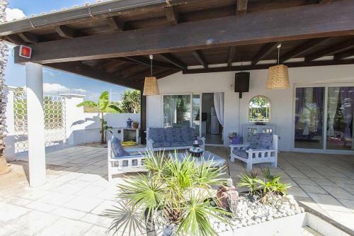 Pizzo Villa Sleeps 13 Pool Air Con Wifi T801707