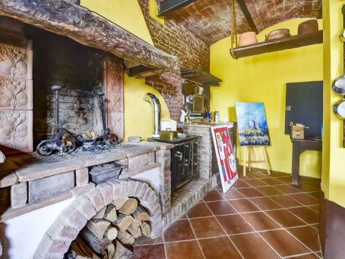 Lavish Mansion In Portacomaro With Garden And Library