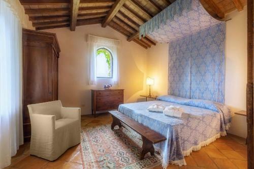 La Mita Apartment Sleeps 8 With Pool And Wifi