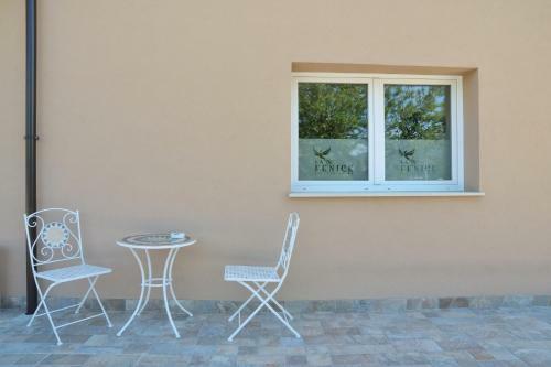 Hostal Affitta Camere La Fenice Di Folli Lorella