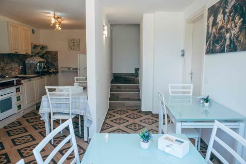 Hostal Affitta Camere La Fenice Di Folli Lorella