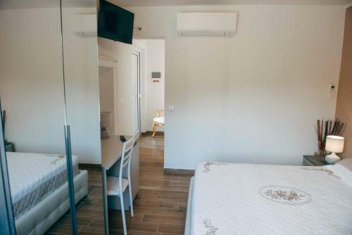 Hostal Affitta Camere La Fenice Di Folli Lorella