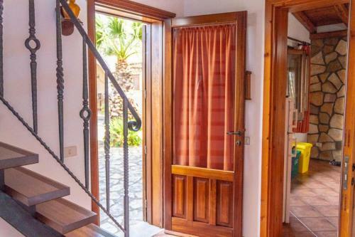 Apartamento Casa Carrubbo, Fantastic Rustic Villa With Private Garden