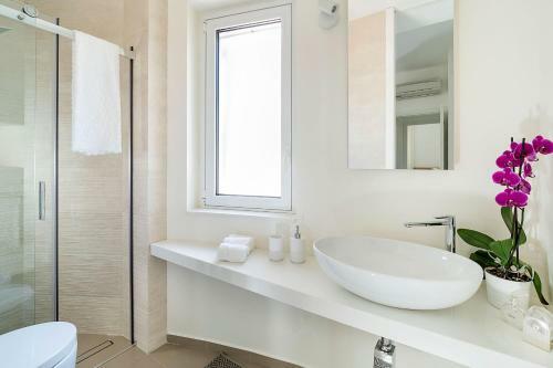 Marina Di Modica Villa Sleeps 18 Pool Air Con Wifi