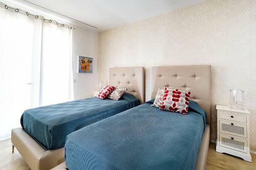 Reitani Villa Sleeps 18 Pool Air Con Wifi