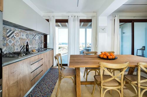 Reitani Villa Sleeps 8 Pool Air Con Wifi