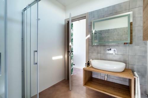 Reitani Villa Sleeps 6 Pool Air Con Wifi T817659