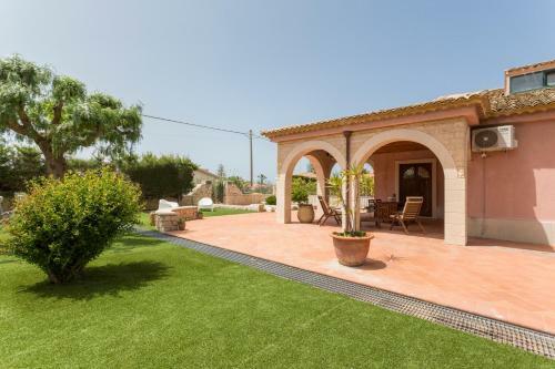 Marina Di Modica Charming Villa