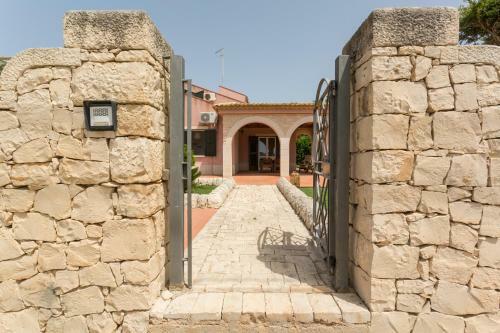 Marina Di Modica Charming Villa