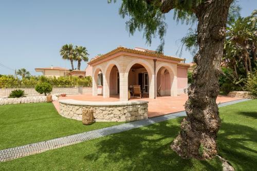 Marina Di Modica Charming Villa