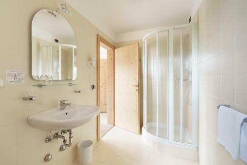 Hotel �tia De B�rz