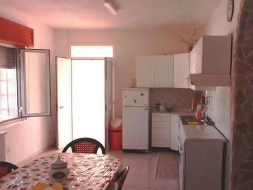 Comfy Holiday Home In San Lorenzo With Garden
