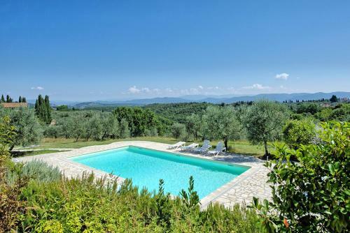 Calcinaia Apartment Sleeps 4