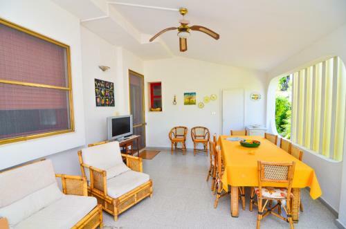 Villa Belen Con Piscina E Campo Da Tennis