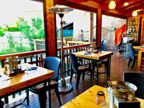 Bed & Breakfast Wellness Art & Wine Caren
