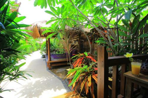 Hostal Pantai Karang