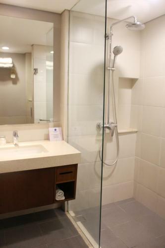 The Hills Bukittinggi Hotel & Convention