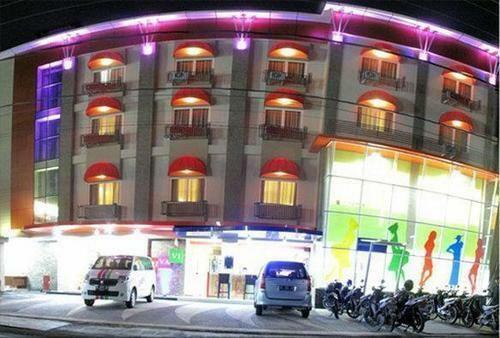 Rivavi Fashion Hotel