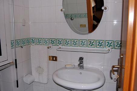 Colli Di Fontanelle Villa Sleeps 4 Pool