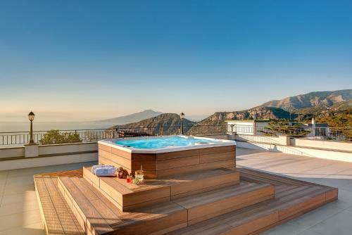 Apartamento The Palace - Luxury Villa With Pool