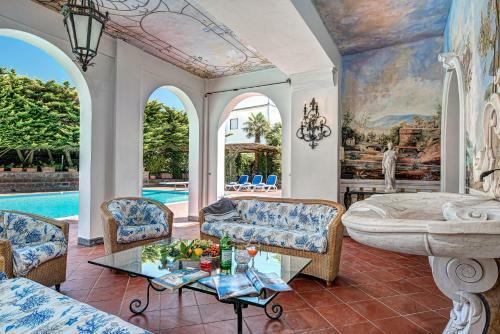 Apartamento The Palace - Luxury Villa With Pool