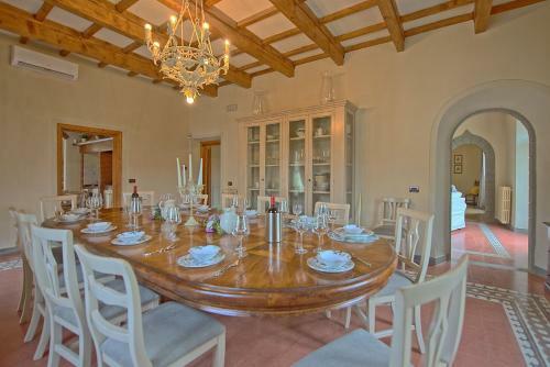 Santa Maria Acone Villa Sleeps 12 Pool Air Con Wifi