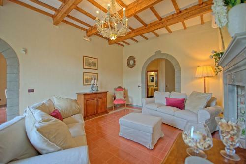 Santa Maria Acone Villa Sleeps 12 Pool Air Con Wifi