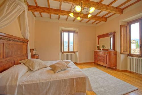 Santa Maria Acone Villa Sleeps 12 Pool Air Con Wifi