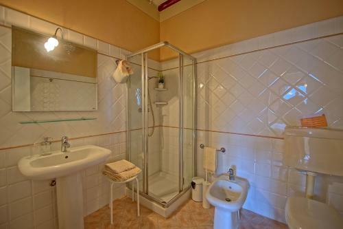 Santa Maria Acone Villa Sleeps 12 Pool Air Con Wifi
