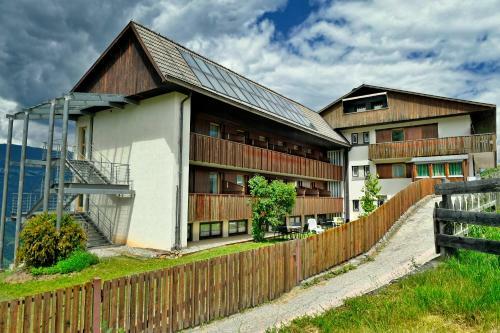 Hostal Pension Fellis