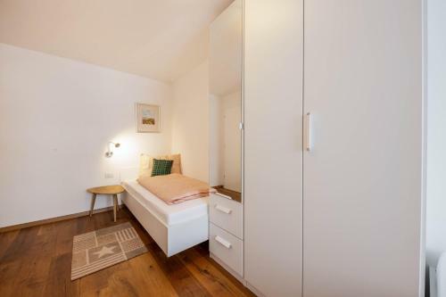 Apartment 10 V�ls