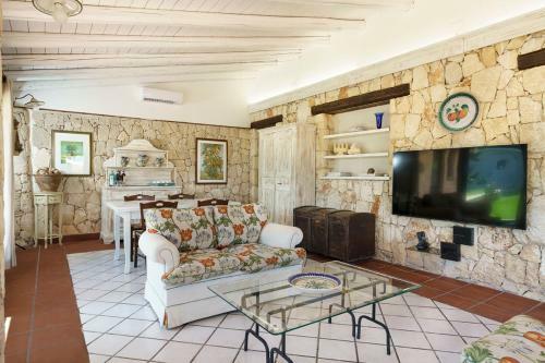 Plemmirio Villa Sleeps 8 With Pool Air Con And Wifi