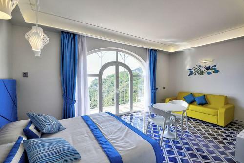 Pontone Villa Sleeps 5 Pool Air Con Wifi