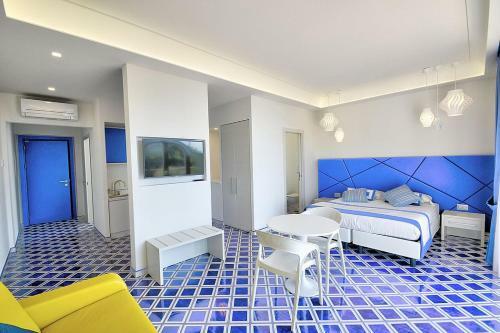 Pontone Villa Sleeps 5 Pool Air Con Wifi