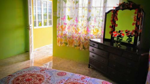 Bamboo Breeze Inn